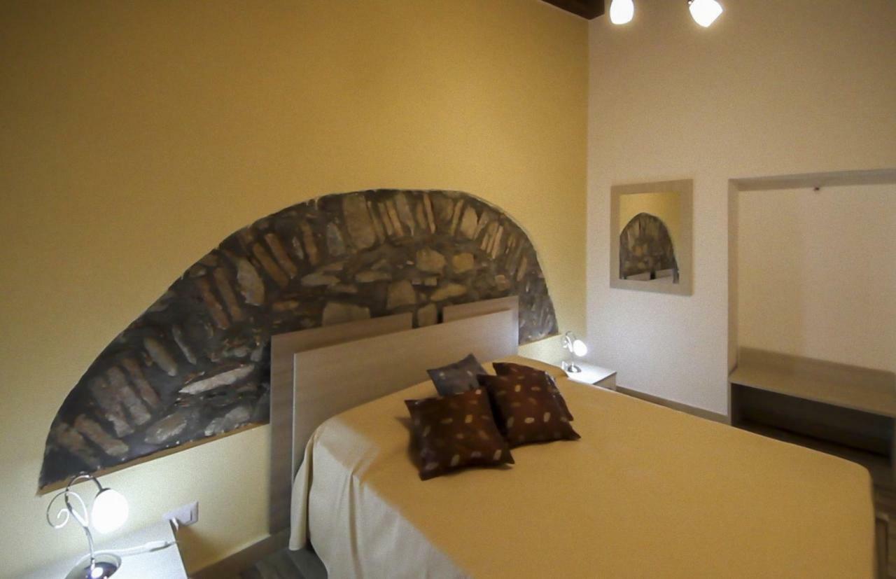 Casa Vacanze Camastra サント・ステーファノ・ディ・カマストラ エクステリア 写真